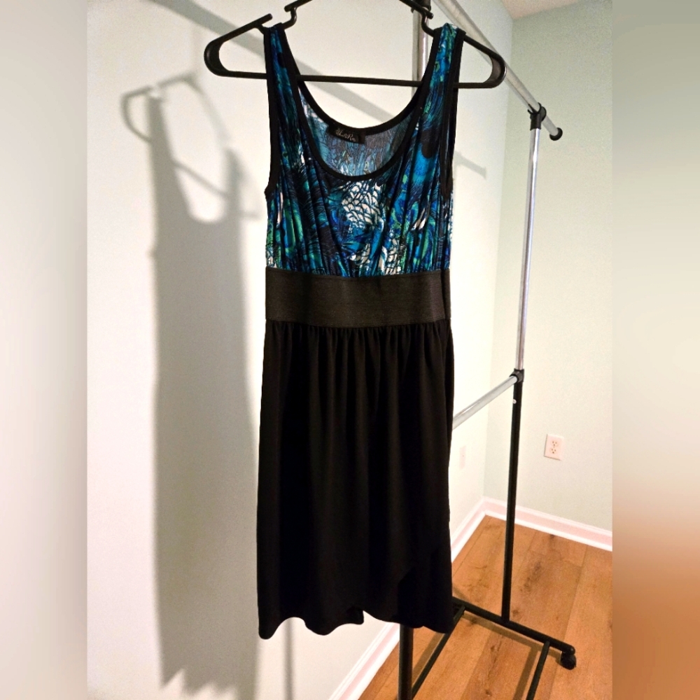 Peacock pattern and black dress, Juniors